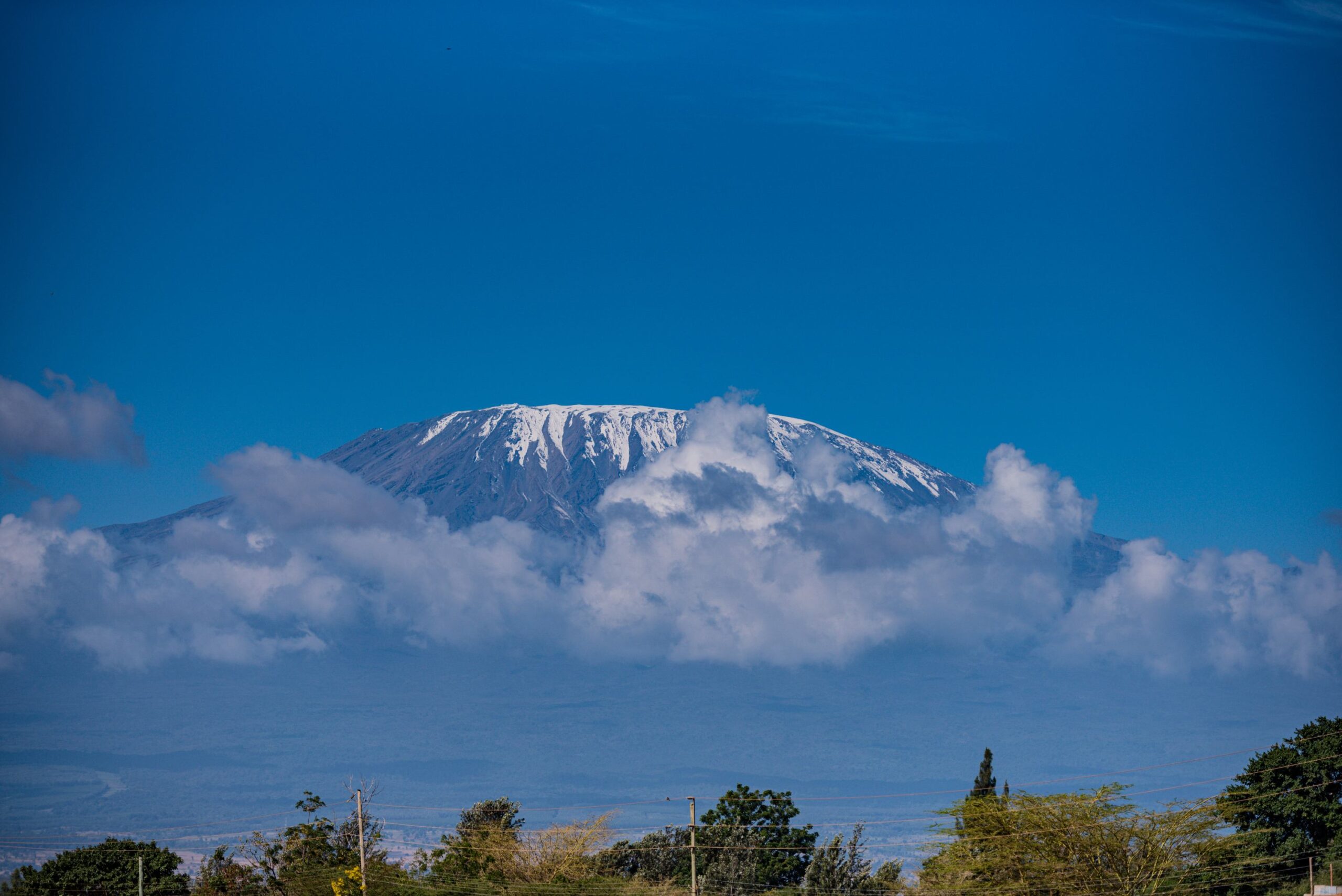 Scaling the Roof of Africa: Guide to Climbing Kilimanjaro 2026/2027